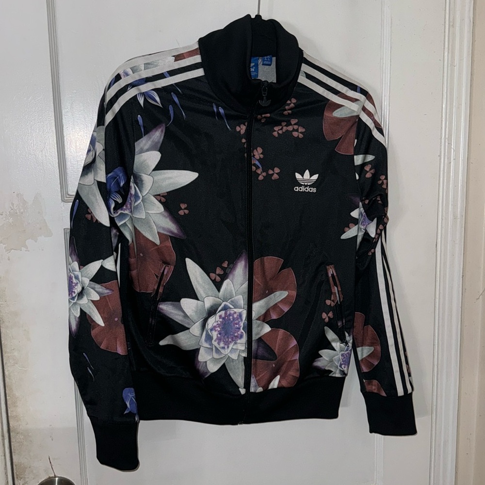 Woman’s OG Adidas track jacket size medium